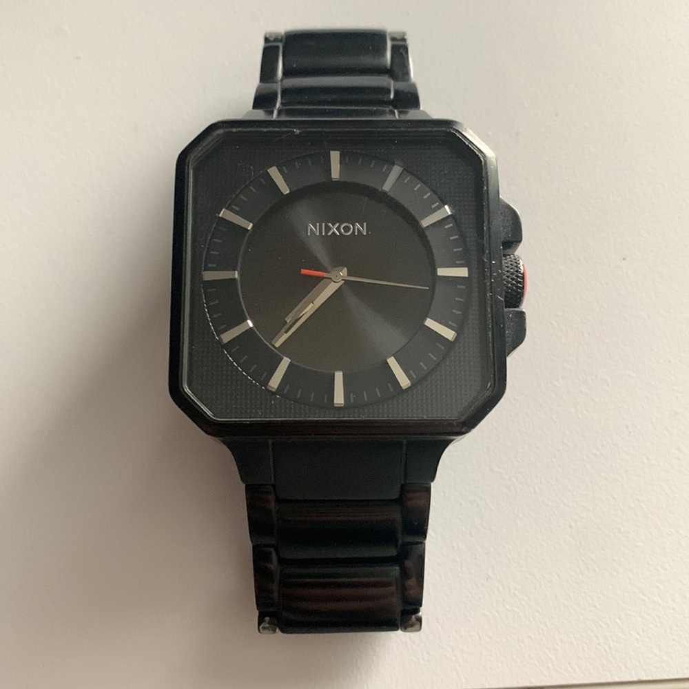 Nixon Platform Watch